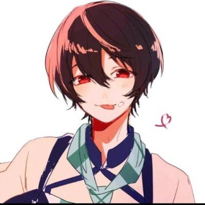 印度男子头插砍刀淡定玩手机